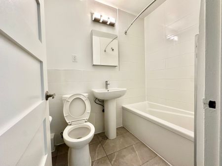 For Lease - 990 Avenue Road Unit# 108, Toronto, Ontario - Photo 2