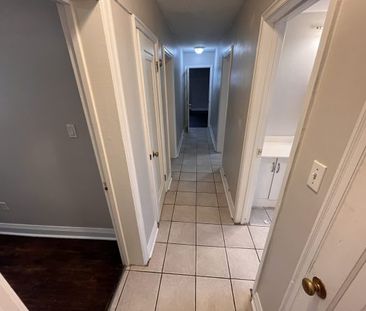 526 College St, Unit 1, Kingston, ON - Photo 2