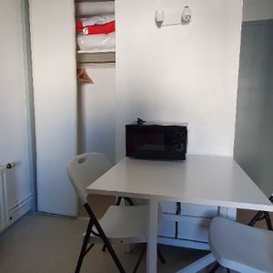 Appartement F1 (17.68m² Carrez) à louer à STRASBOURG - Photo 2