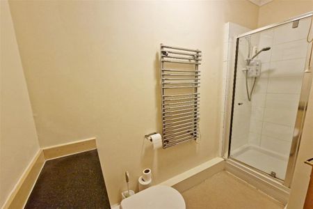 Studio to rent - Photo 5