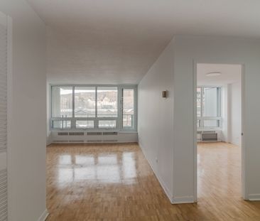 1975 Maisonneuve Blvd West - Photo 2