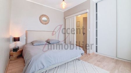 Noves : Maison de village avec terrasse, - Photo 3