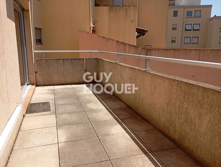 Appartement T4 (87 m²) à louer à CARPENTRAS - Photo 2