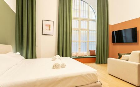 Via Borromei, Milan, Lombardy 20123 - Photo 3