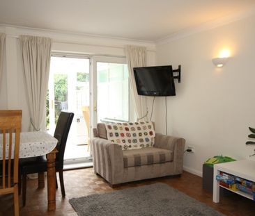 Hanover Court, Woking - Photo 1