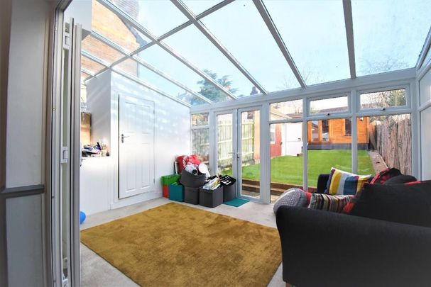 5 bedroom terraced house to rent - Photo 1