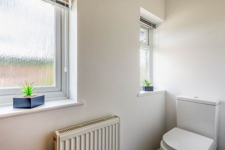 5 Bed Semi-Detached House, Colbourne Avenue, BN2 - Photo 5