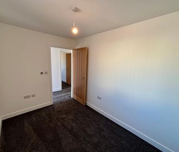 2 bedroom detached bungalow to rent - Photo 3
