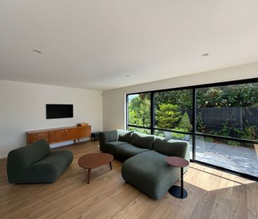 Halswell, 4 bedrooms - Photo 1