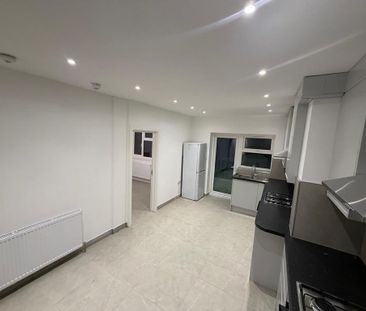 5 bedroom house of multiple occupation to rent - Photo 4