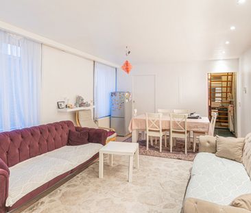 Ruim duplex-appartement met 2 slaapkamers te Tisselt - Photo 2