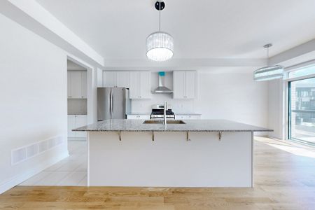 For Lease - 169 Tennant Circle, Vaughan, Ontario - Photo 3