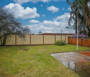 Classic Family Home In Langford! - Photo 1