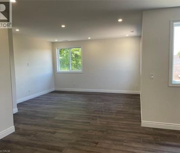 35 FIFTH Avenue Unit# 3, Kitchener, Ontario, N2C1P5 - Photo 6