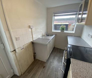 2 bedroom property to rent - Photo 3