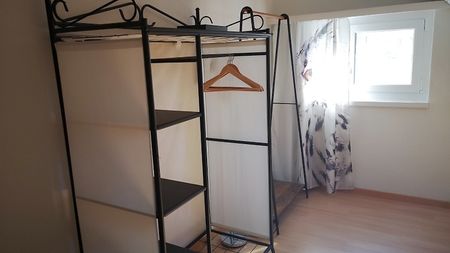 2½ Zimmer-Dachwohnung in Netstal (GL), möbliert, auf Zeit - Photo 3