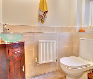 3 bedroom mid terraced house to rent - Photo 6