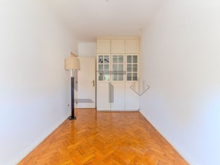 4 room luxury Flat for rent in Avenida Igreja (Campo Grande), Lisbon - Photo 4