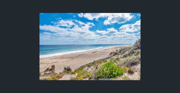 Coastal Living in Quiet Old Halls Head - Photo 1