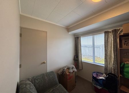 Location Location! - Photo 2