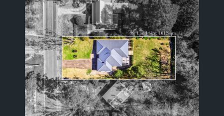 Beautifully Presented Modern Home in a Peaceful Katoomba Setting - Photo 3