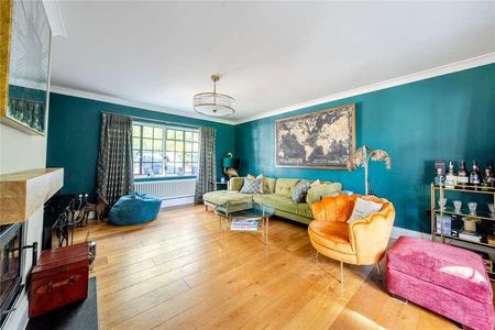 Saunders Lane, Woking, Surrey, GU22 - Photo 2