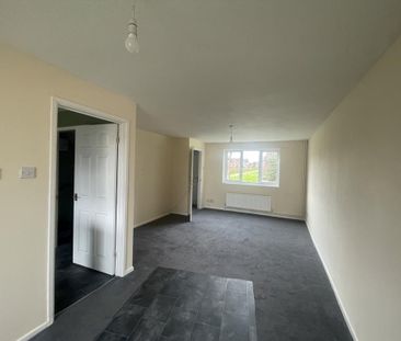 3 bedroom end of terrace house to rent - Photo 1