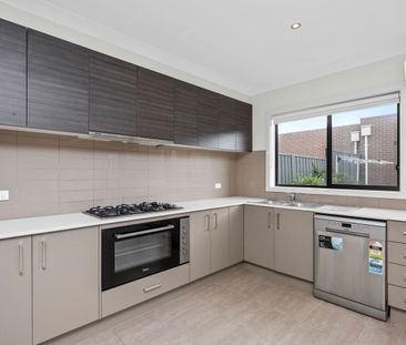 Stunning 3-Bedroom Home in Greenvale - Photo 6