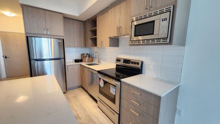 For Lease - 60 George Butchart Drive Unit# 311, Toronto, Ontario - Photo 5
