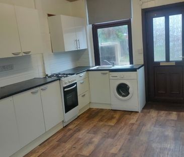 2 Bed Terraced House, Dundas Road, S9 - Photo 6