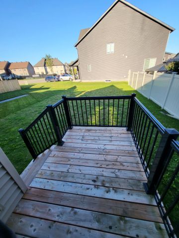 For Lease - 182 BOXCAR Crescent, Russell, Ontario - Photo 2