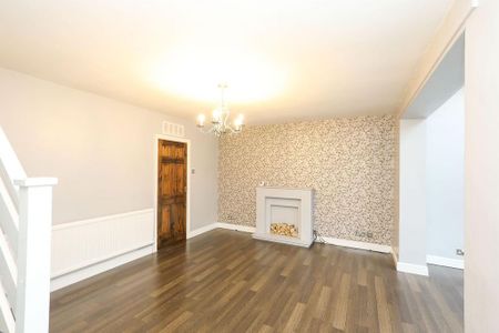 3 bedroom semi-detached house to rent - Photo 3