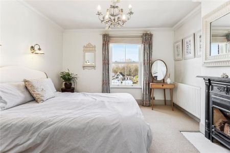 3 bedroom end of terrace house to rent - Photo 4