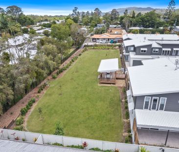 Brand-New Townhouse – Stylish, Modern & Ready to Move In! - Photo 4