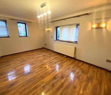 4 Bedroom Detached Available Arranging tenancy - Photo 1