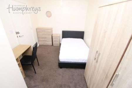 Bodmin Grove, B7 - 8-8 Viewings - Photo 5