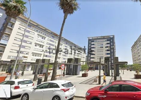 Alquiler de piso en Plaza Jerez de la Frontera, 8