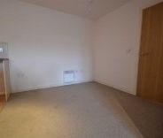 2 bed Apartment for Rent - Photo 6