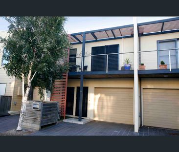 16/124-136 Mason Street, Newport, Vic 3015 - Photo 1