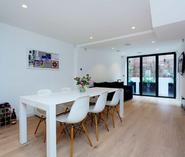 Hippodrome Place - Photo 4