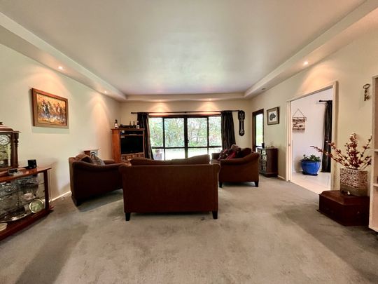 Raureka, 4 bedrooms - Photo 1