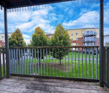 Longhorn Avenue, Gloucester - Photo 1