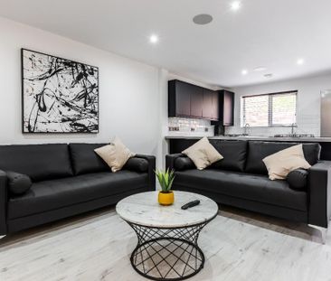 6 bedroom house to rent - Photo 2