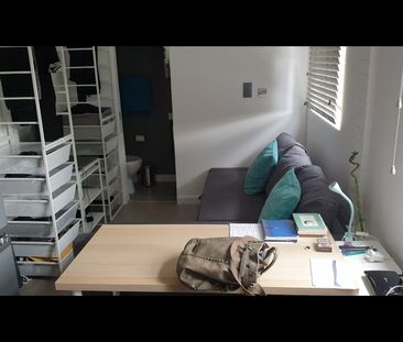 Studio Flat, London, NW2 - Photo 4