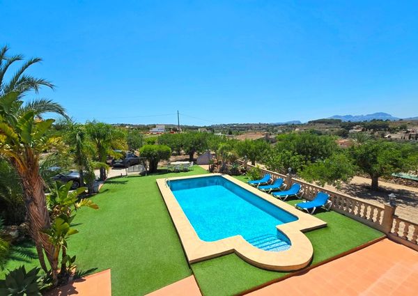 WIDE ESTATE FOR RENT IN TEULADA FOR LONG TERM