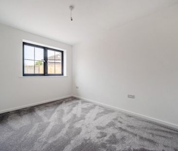 3 bedroom bungalow to rent - Photo 3