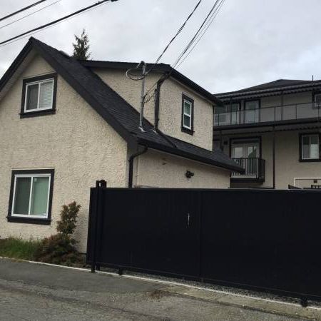 2BR, 1.5 Bath Laneway Rental - Photo 1