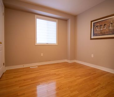 For Lease - 2 Sir Jacobs Crescent Unit# MAIN, Brampton, Ontario - Photo 4