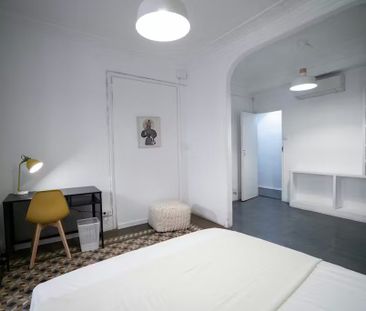 Carrer de l'Almudí, Valencia, Valencian Community 46003 - Photo 4