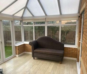 Lutterworth, Leicestershire, LE17 - Photo 6